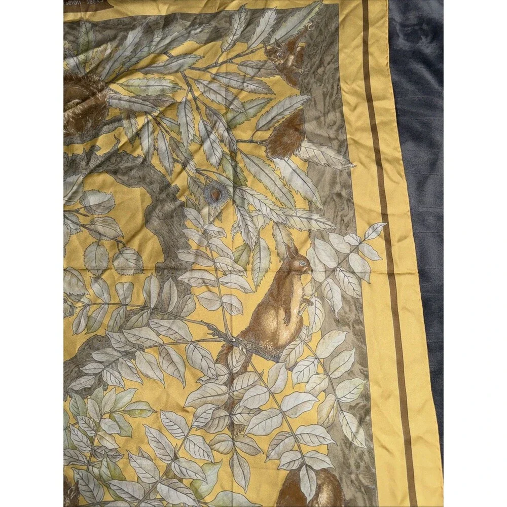 Authentic Vintage　HERMES SCARF 90 Casse Noisette